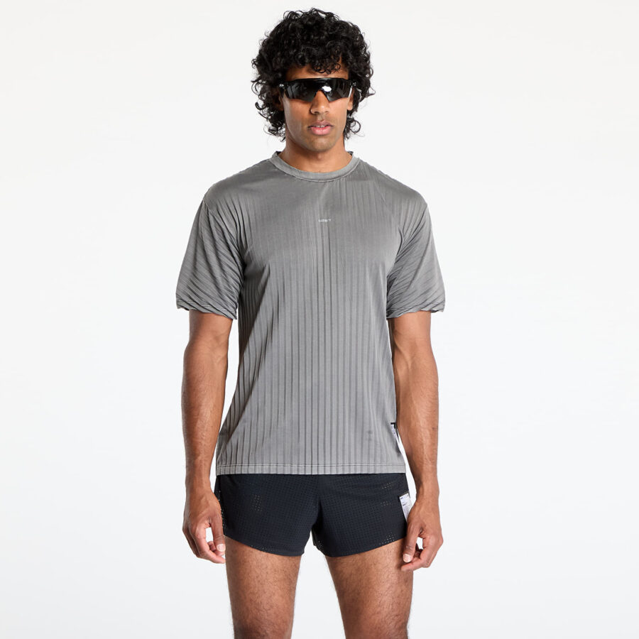 Póló Satisfy AuraLite Pleated T-Shirt UNISEX Mineral Graphite L-alacsony-ár