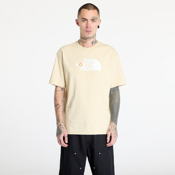 Póló The North Face X Yinka Ilori Short Sleeve Tee UNISEX Gravel S-alacsony-ár