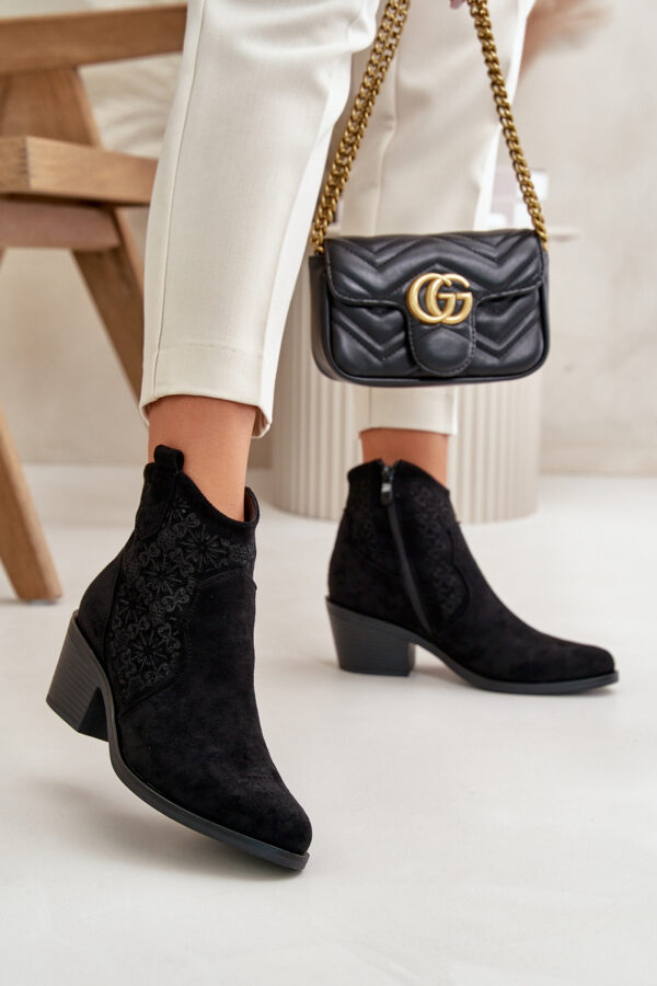 S. BARSKI Perforált Cowboy bokacsizma cipzárral Eco Suede fekete S.Barski