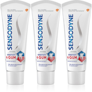 Sensodyne Sensitivity & Gum Whitening fehérítő fogkrém a fogak és a fogíny védelmére 3x75 ml-Eredeti