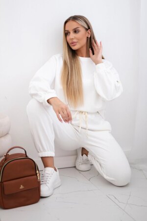 Set of cotton sweatshirt with longer back + ecru pants