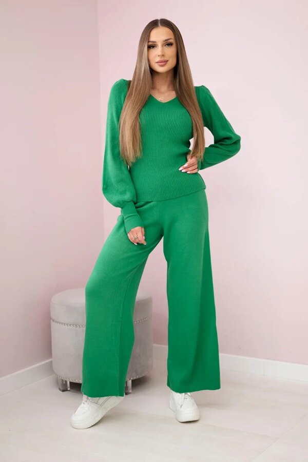 Set of sweaters green