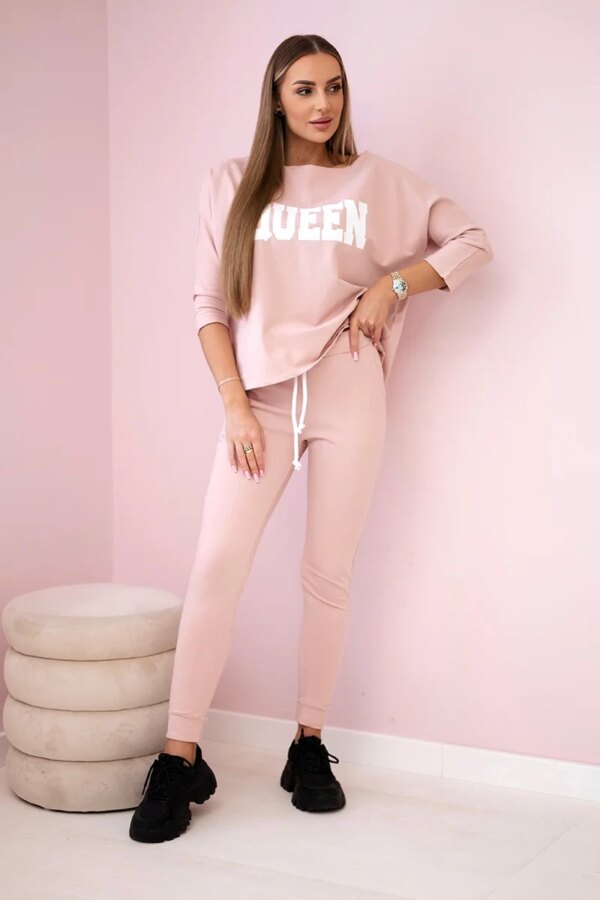 Set with Queen print dark powder pink
