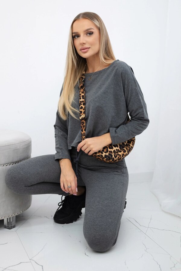 Set with an oversized blouse made of graphite