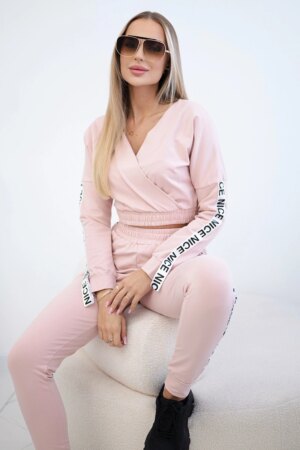 Set with decorative stripes in dark powder pink