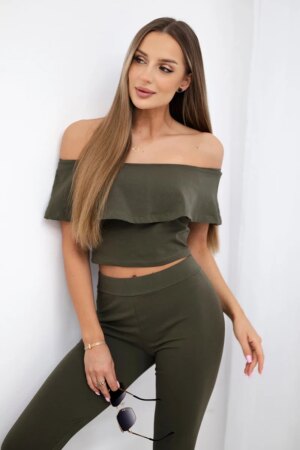 Set with ruffle khaki
