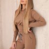 Set with wide camel cuffs