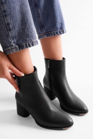 Shoeberry Women's Haylee Black Skin Heels Boots