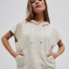 Sleeveless sweatshirt