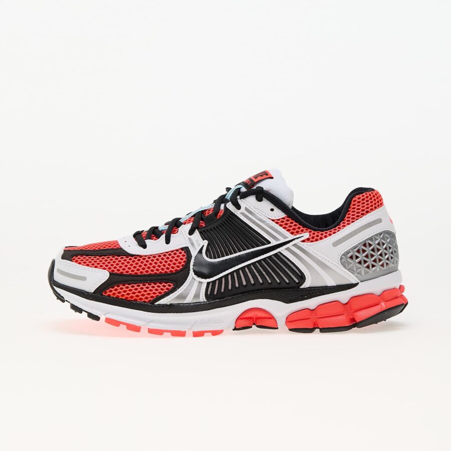 Sneakers Nike Zoom Vomero 5 Se Bright Crimson/ Black-Glacier Ice EUR 35.5-alacsony-ár