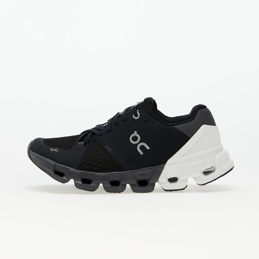 Sneakers On W Cloudflyer Black/ White EUR 36.5-alacsony-ár