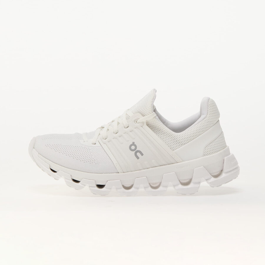 Sneakers On W Cloudswift 3 AD All White EUR 37.5-alacsony-ár