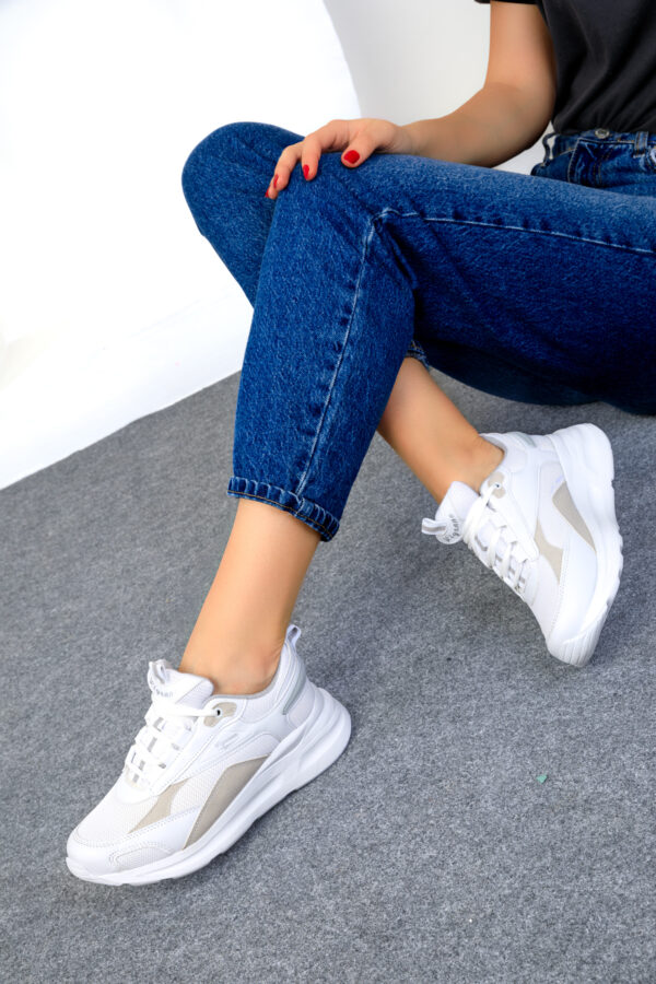 Soho White Women's Sneaker 18867