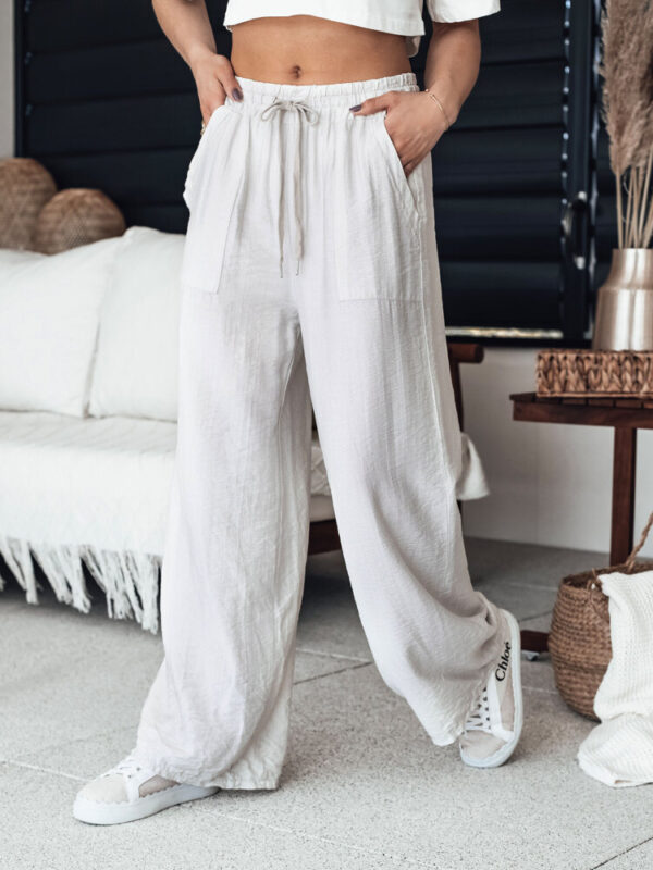 Spodnie damskie wide leg NAMAYAS jasnobeżowe Dstreet