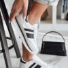 Sportowe sneakersy damskie RAVIOS białe Dstreet