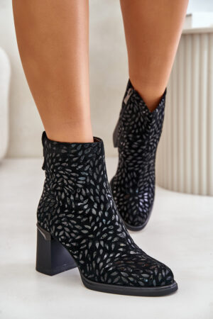 Suede ankle boots on a heel with decorative embossing D&A black Suede ankle boots on a heel with decorative embossing D&A black