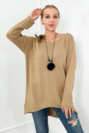 Sweater with Camel necklace Sweater with Camel necklace