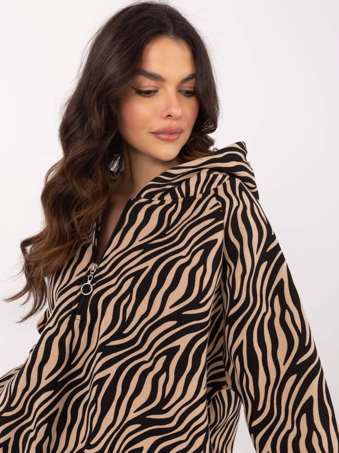 Sweatshirt-EM-BL-875.27-camel