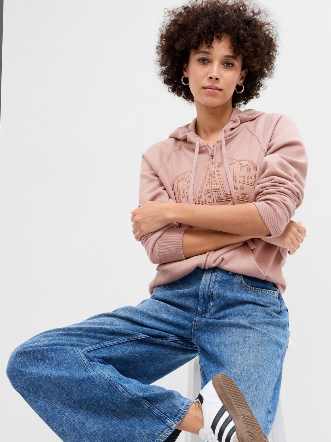 Sweatshirt with GAP logo - Women