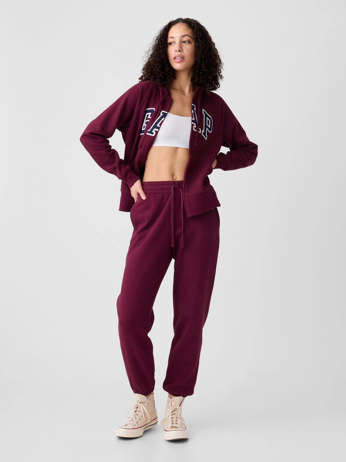 Sweatshirt with GAP logo - Women
