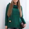 Sweatshirt with a long back and a green hood