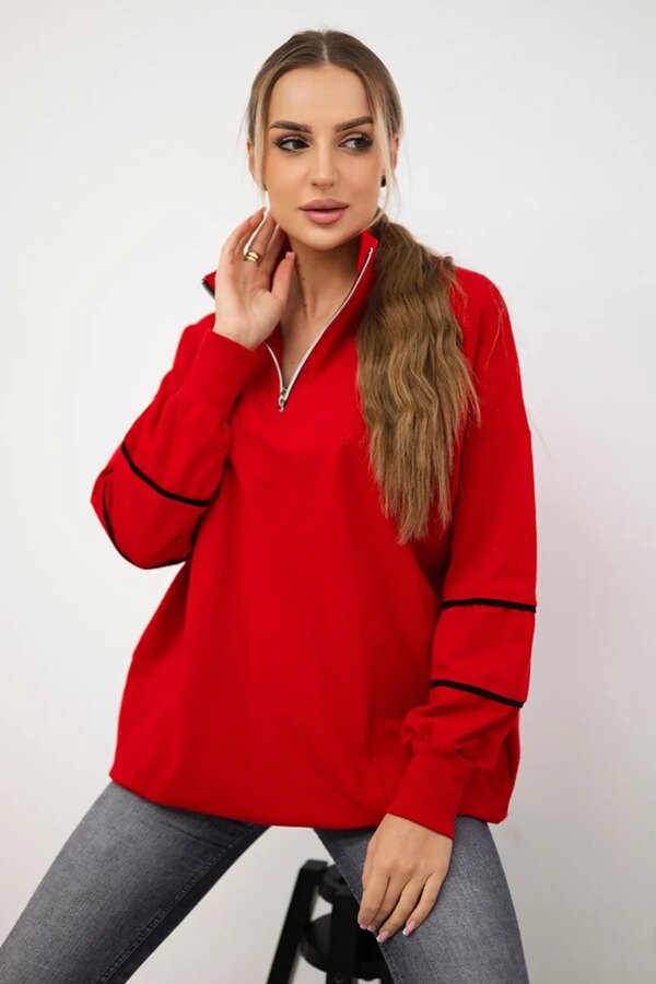 Sweatshirt with zip and pockets red