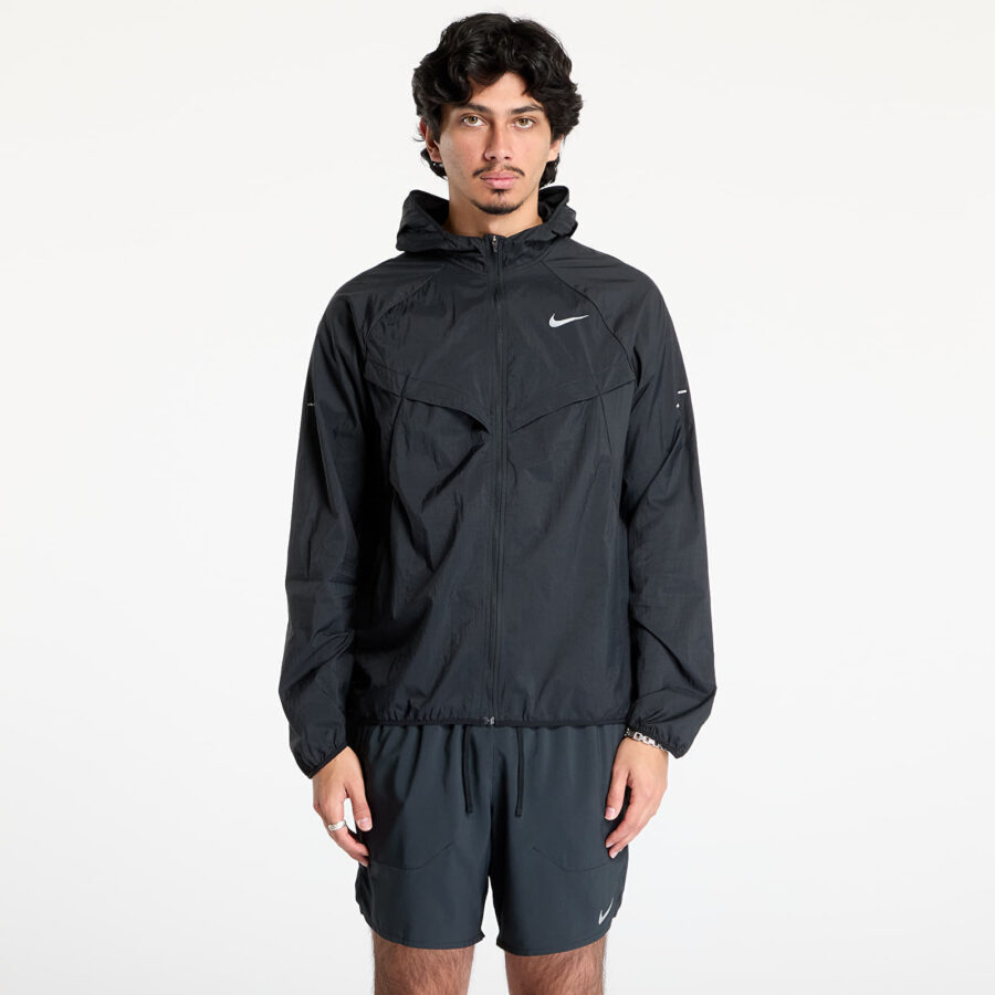 Széldzseki Nike Stride Men's Repel UV Running Jacket Black/ Black/ Reflective Silv L-alacsony-ár
