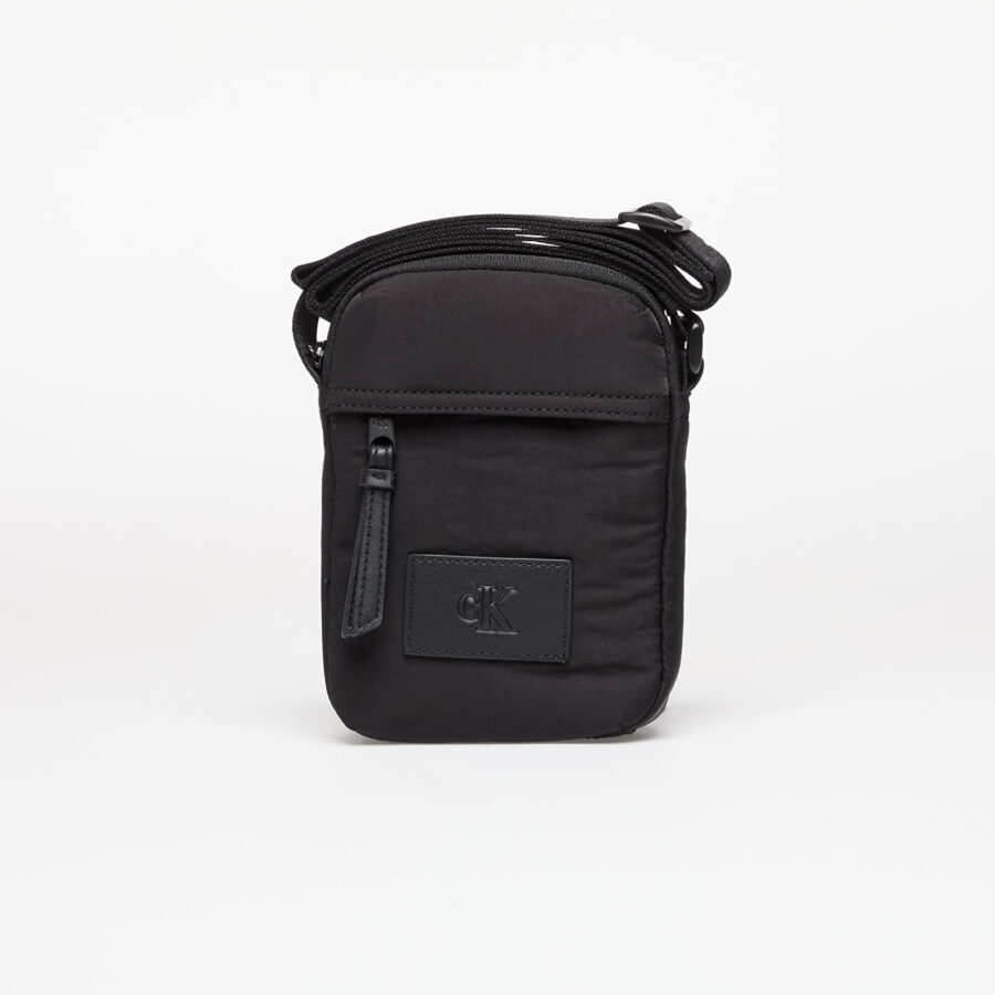 Táska Calvin Klein Jeans Metro Nylon Reporter Bag Black Universal-alacsony-ár