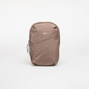 Táska Nike Aura Crossbody Bag (5L) Mink Brown/ Mink Brown/ Matte Silver 5 l-alacsony-ár
