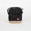 Táska Tommy Jeans Ess Daily Square Bag Black Universal-alacsony-ár