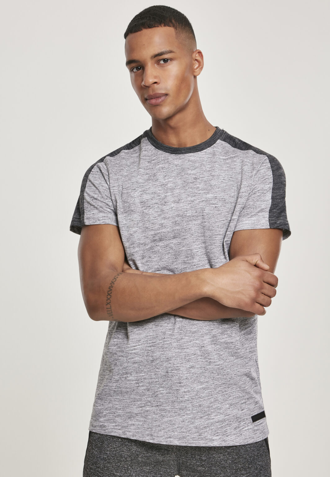 Tech Tee Shoulder Panel Marble Grey
