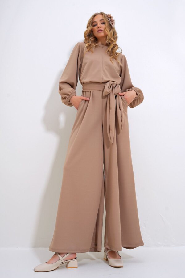 Trend Alaçatı Stili Women's Stone High Collar Back Zipper Princess Sleeve Waist Belted Jumpsuit