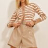 Trend Alaçatı Stili női keksz legénység nyak első gombos vágott kötöttáru Cardigan