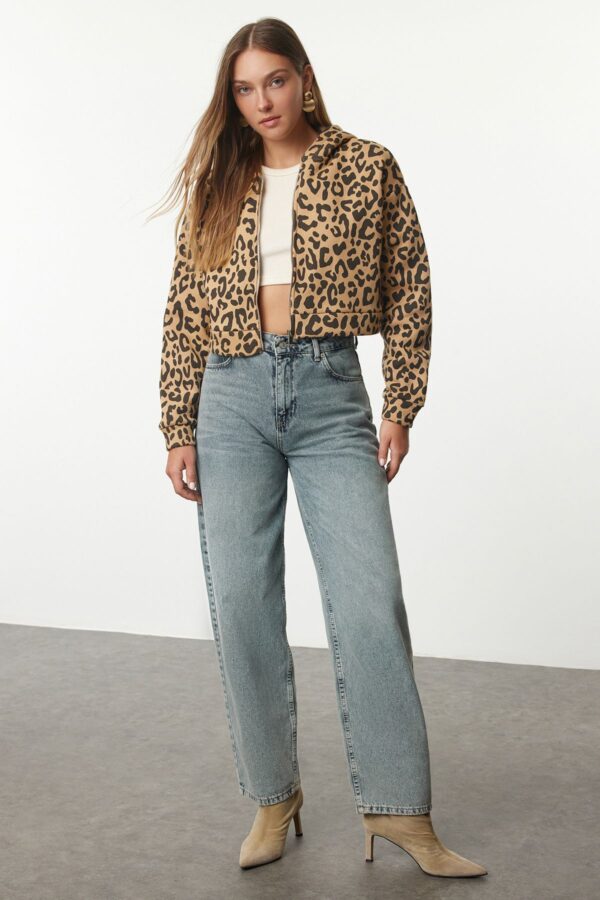 Trendyol Animal Leopard Patterned Crop Hooded Knitted Sweatshirt Trendyol Animal Leopard Patterned Crop Hooded Knitted Sweatshirt