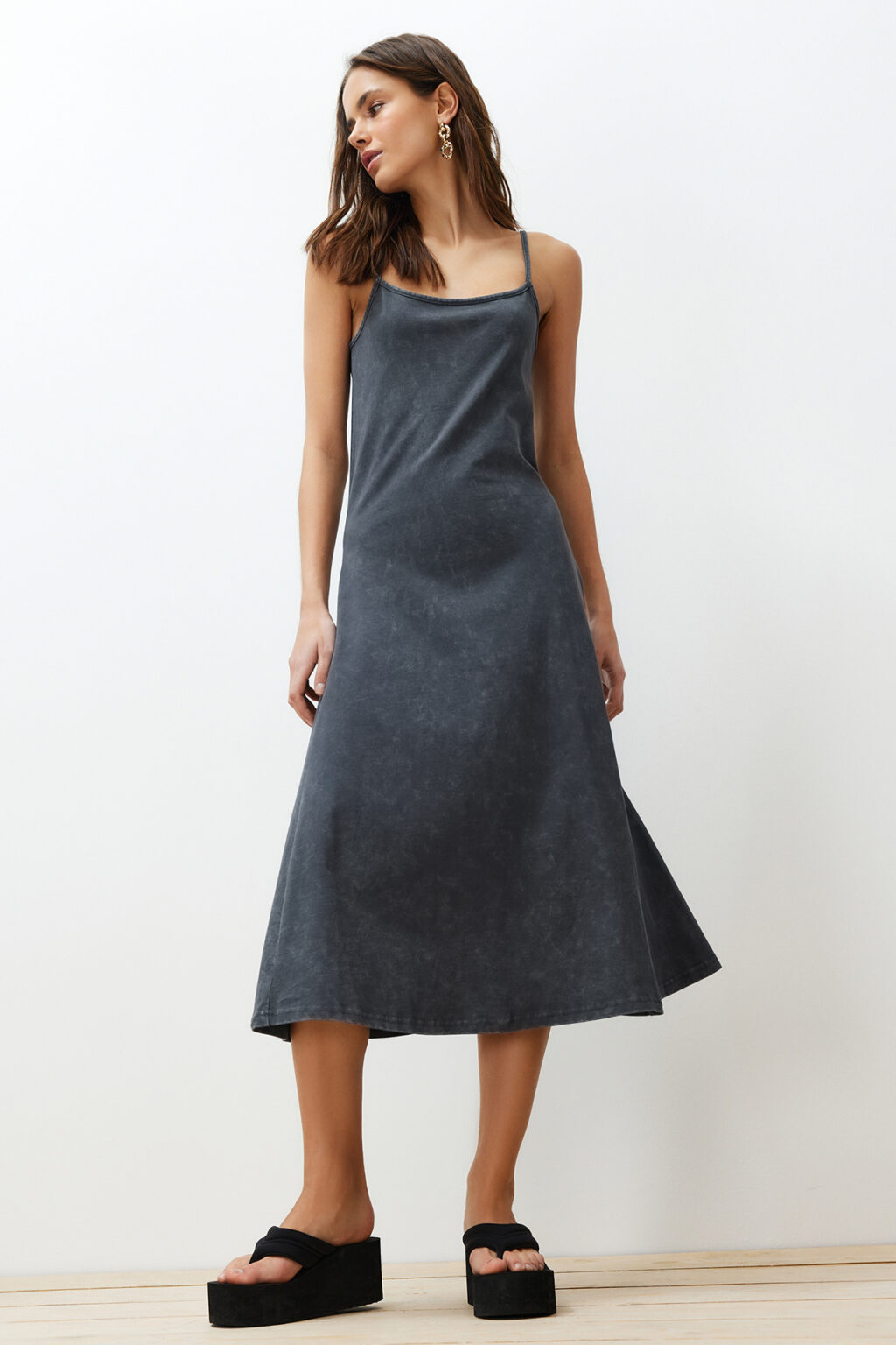 Trendyol Anthracite 100% Cotton Adjustable Straps Vintage Effect Cotton Knitted Midi Dress