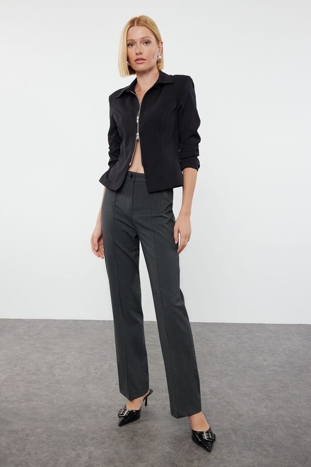 Trendyol Anthracite Ribbed Detailed Straight Cut Woven Fabric Trousers