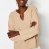 Trendyol Beige Thessaloniki/Knitwear Look Pearl Detailed Relaxed/Comfortable Fit Knitted Blouse