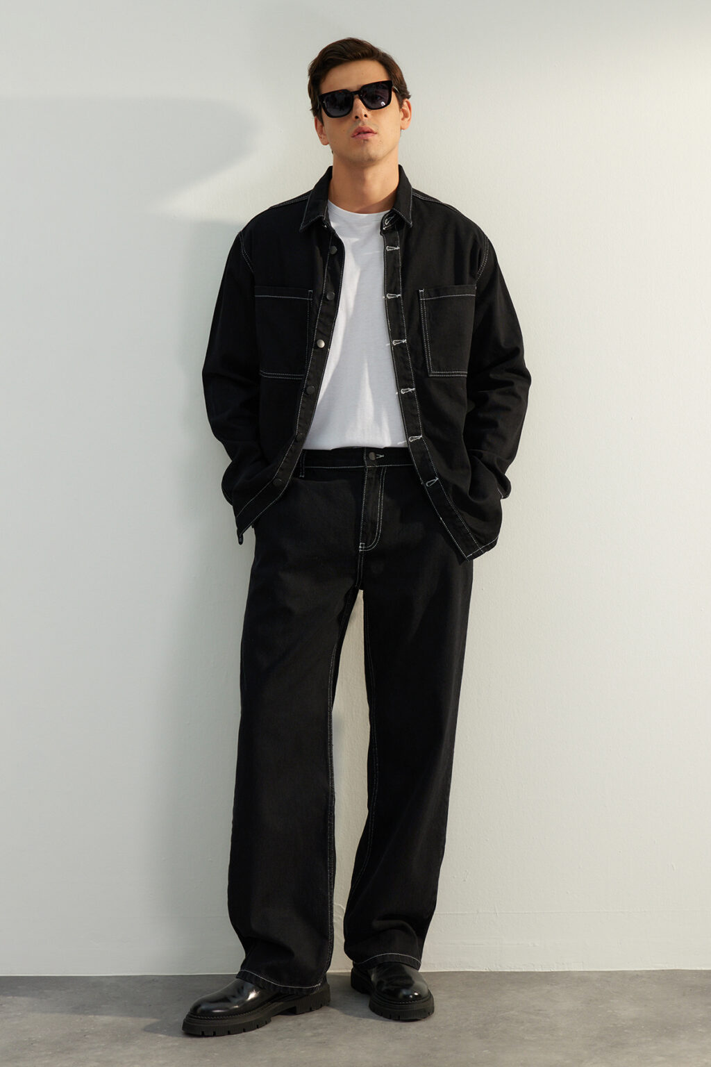 Trendyol Black 100% Cotton Wide Cut Contrast Stitched Jeans Loose Jeans