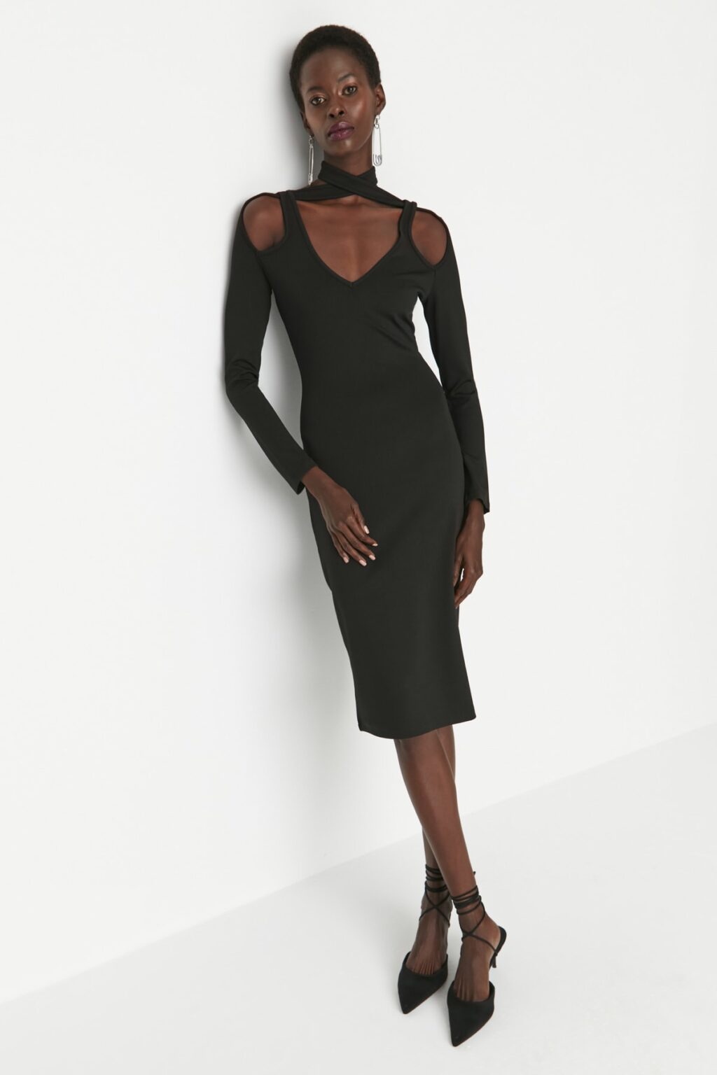 Trendyol Black Asymmetrical Collar Detailed Knitted Evening Dress