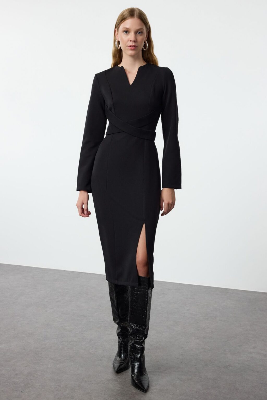 Trendyol Black Bodycon Midi Woven Dress