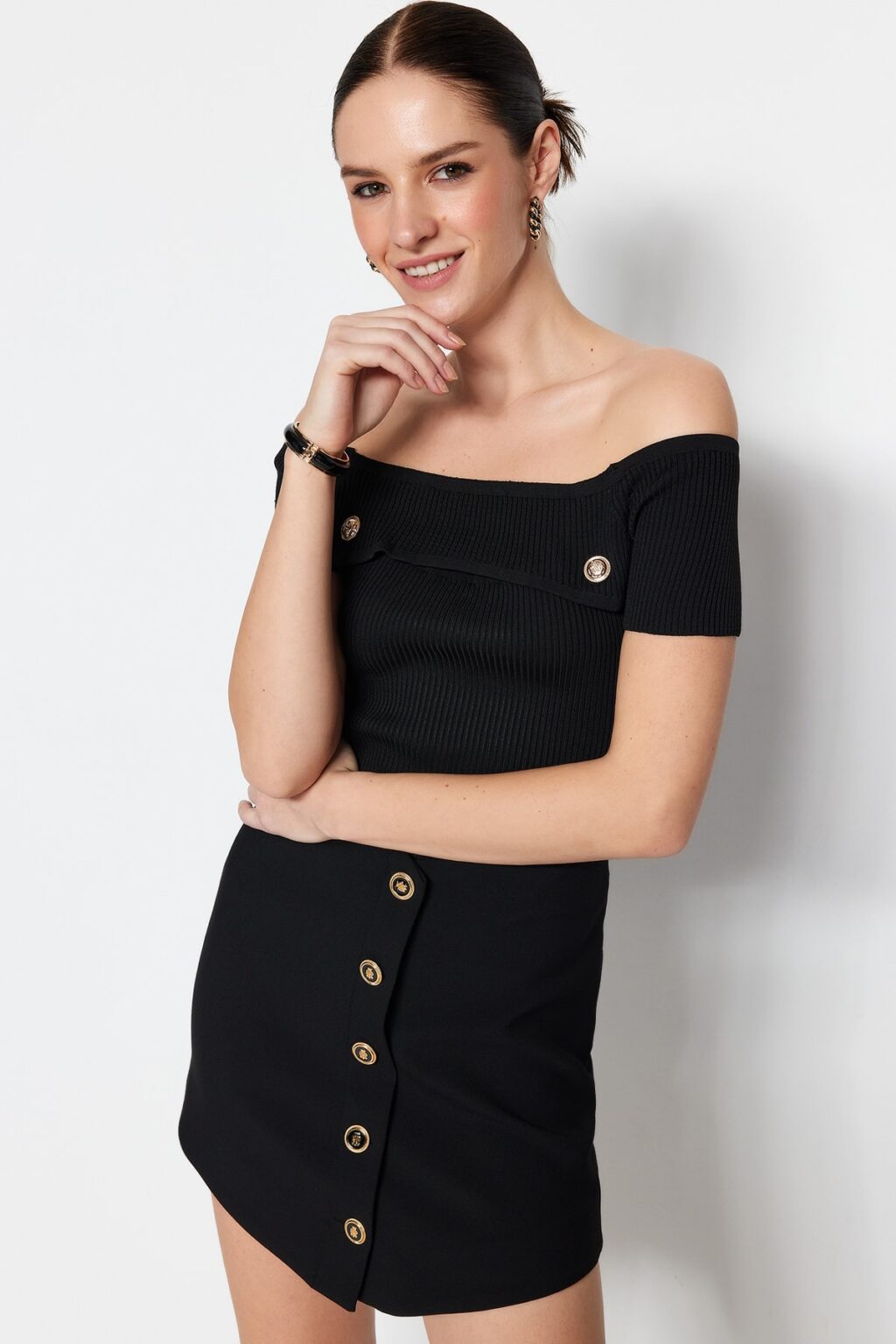 Trendyol Black Button Detailed Knitwear Sweater