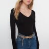 Trendyol Black Decollete V-nyakú rugalmas snaps kötött bodyk