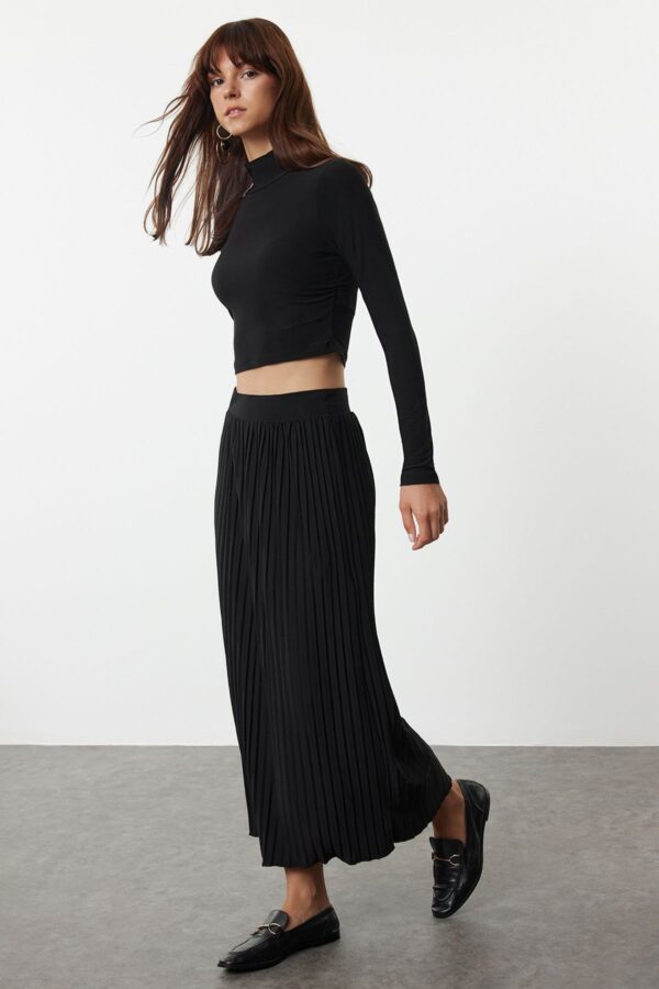 Trendyol Black Fitted Pleated Stretchy Knitted Blouse and Skirt Bottom-Top Set