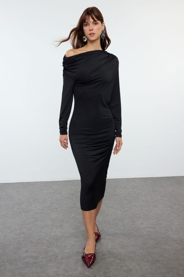 Trendyol Black Fitted/Fits Body Asymmetrical Neck Midi Knit Dress
