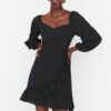 Trendyol Black Flounce szuper mini szőtt ruha