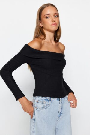 Trendyol Black Knitwear Look Carmen Collar Fitted Crop Knitted Madonna Collar Blouse Trendyol Black Knitwear Look Carmen Collar Fitted Crop Knitted Madonna Collar Blouse