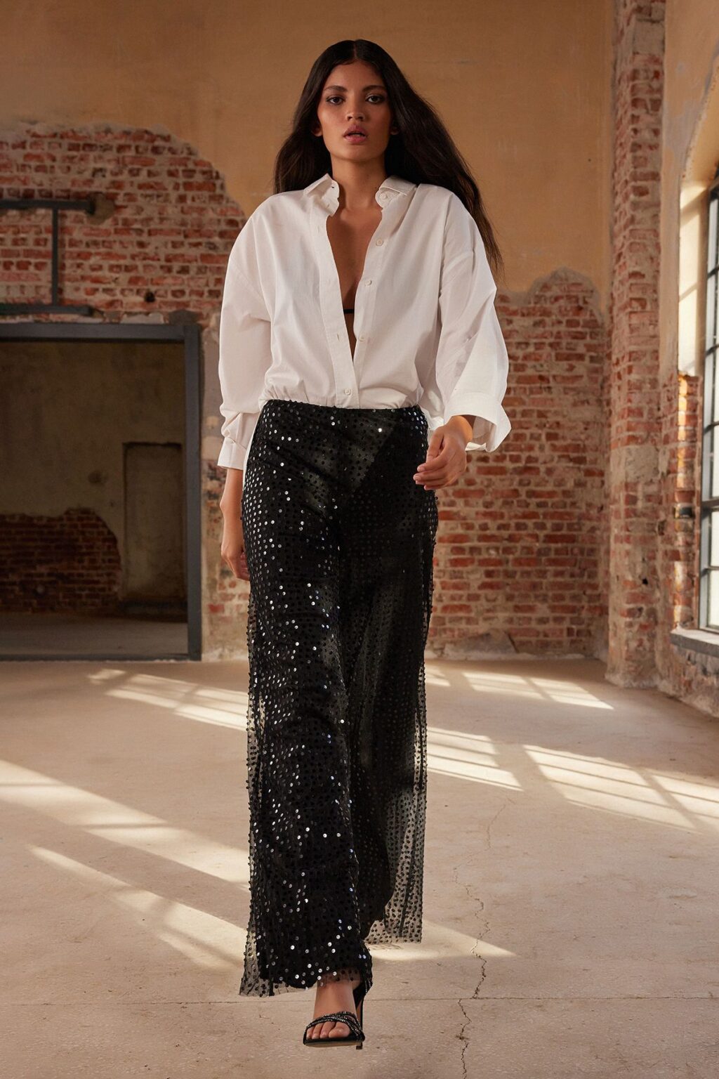 Trendyol Black Lined Sequin Knitted Trousers