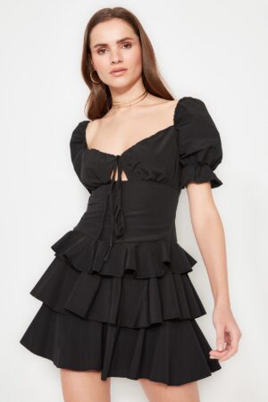 Trendyol Black Open Derék/Gördeszkás Flounce Poplin elegáns estélyi ruha
