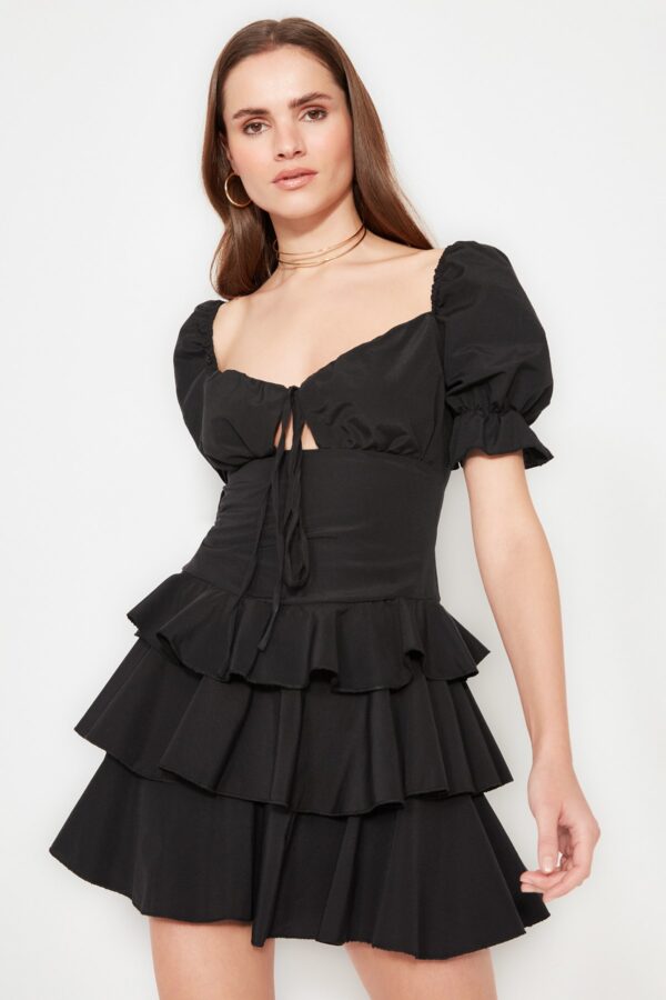 Trendyol Black Open Derék/Gördeszkás Flounce Poplin elegáns estélyi ruha