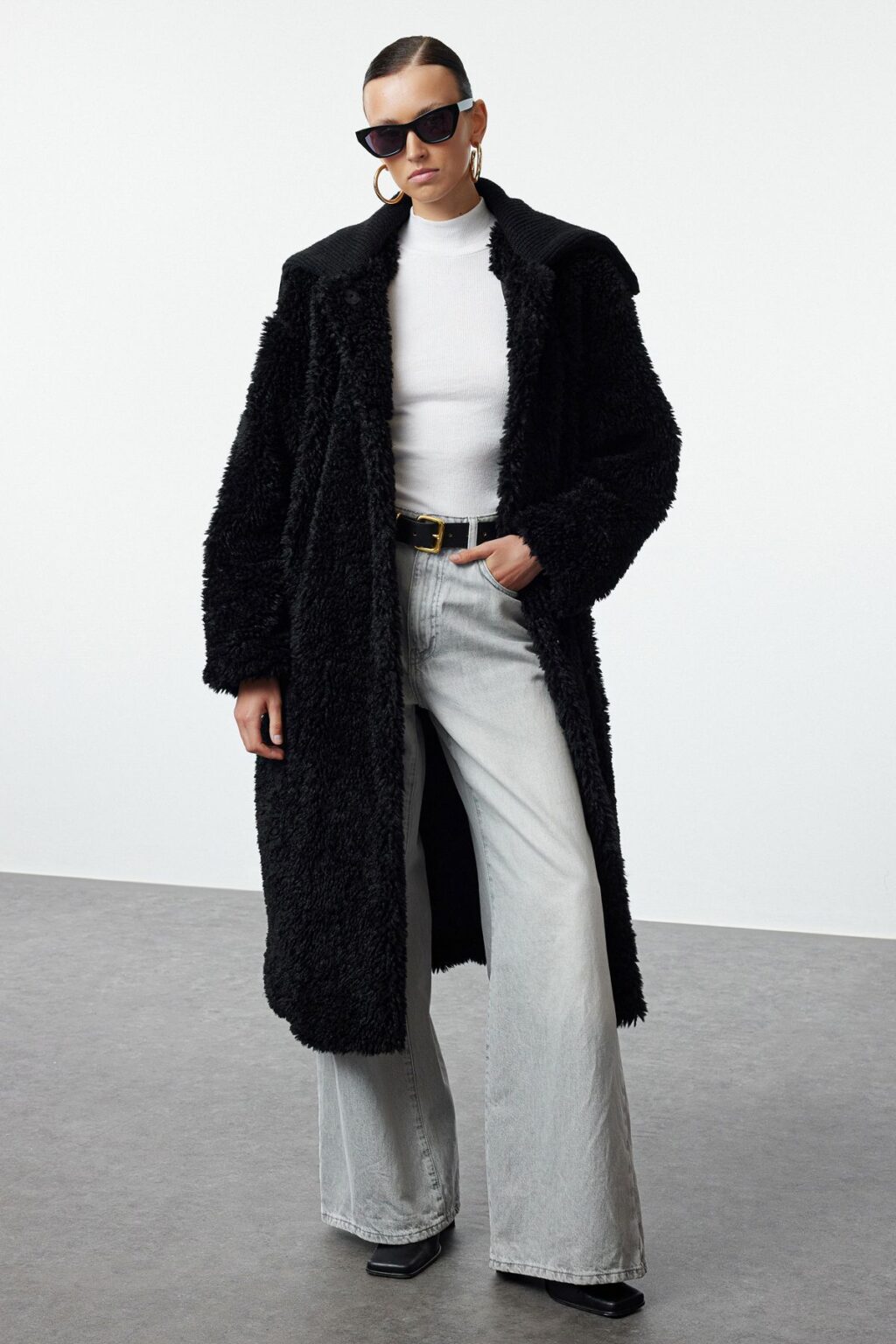 Trendyol Black Oversize Plush Coat